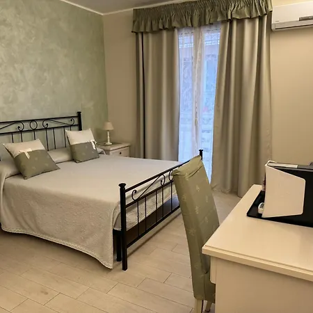 Maison Bijou Bed & Breakfast